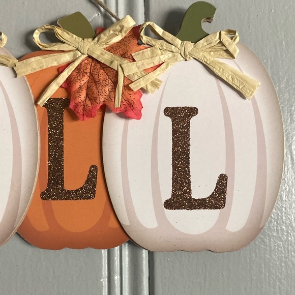 NWT- Beautiful Brown Glittered FALL Orange & White Pumpkins Decoration Sign 🍁 - Picture 4 of 17